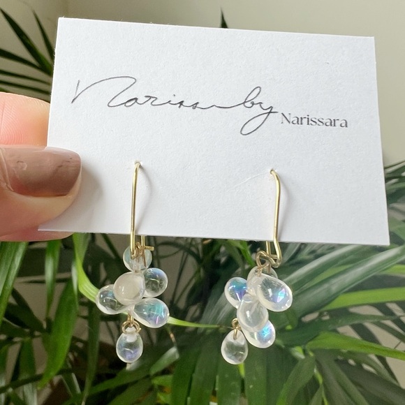 Clear Crystal Cluster Bead Dangle Earrings - Picture 3 of 6